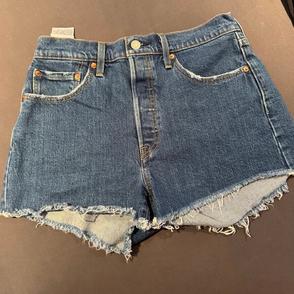 Levi’s 501 Shorts Button Fly Womens Waist 28 Dark Wash - Picture 1 of 3